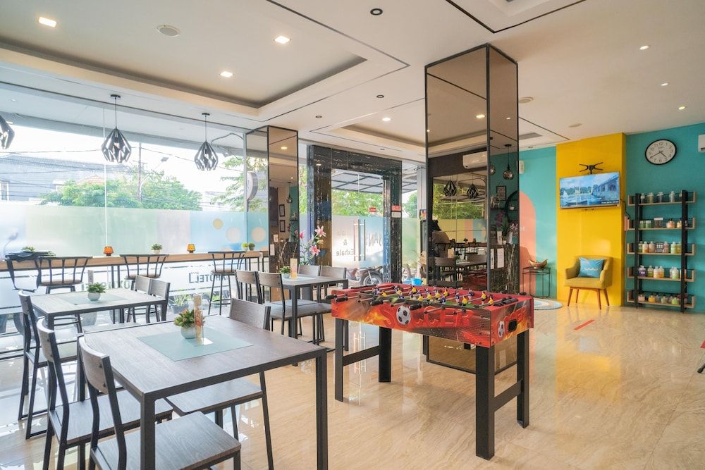 Sans Hotel Kupang Indah Surabaya 3