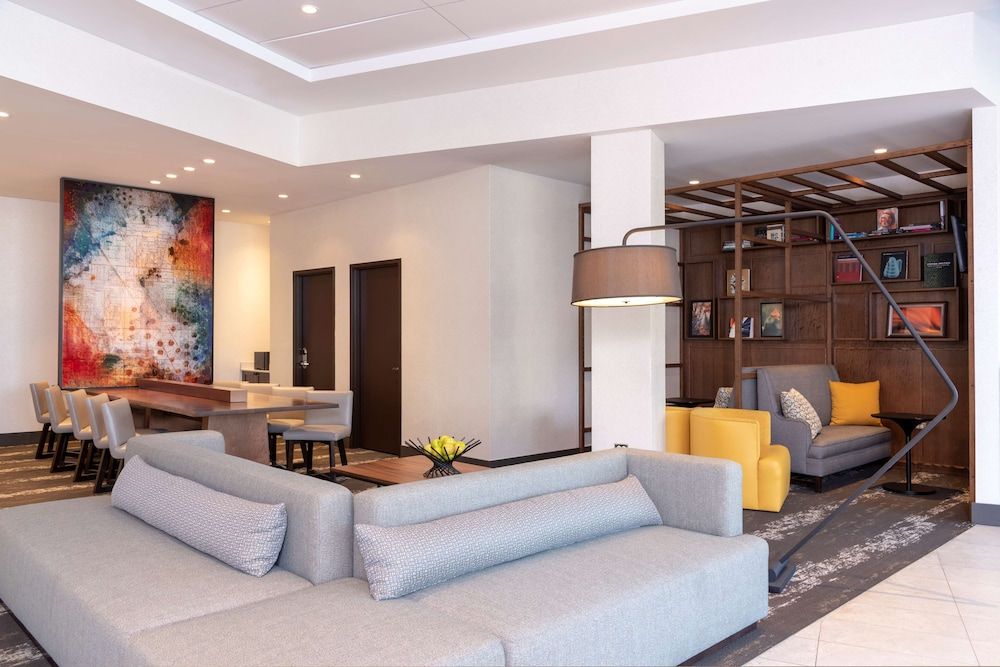 Hyatt Place Detroit Royal Oak 3