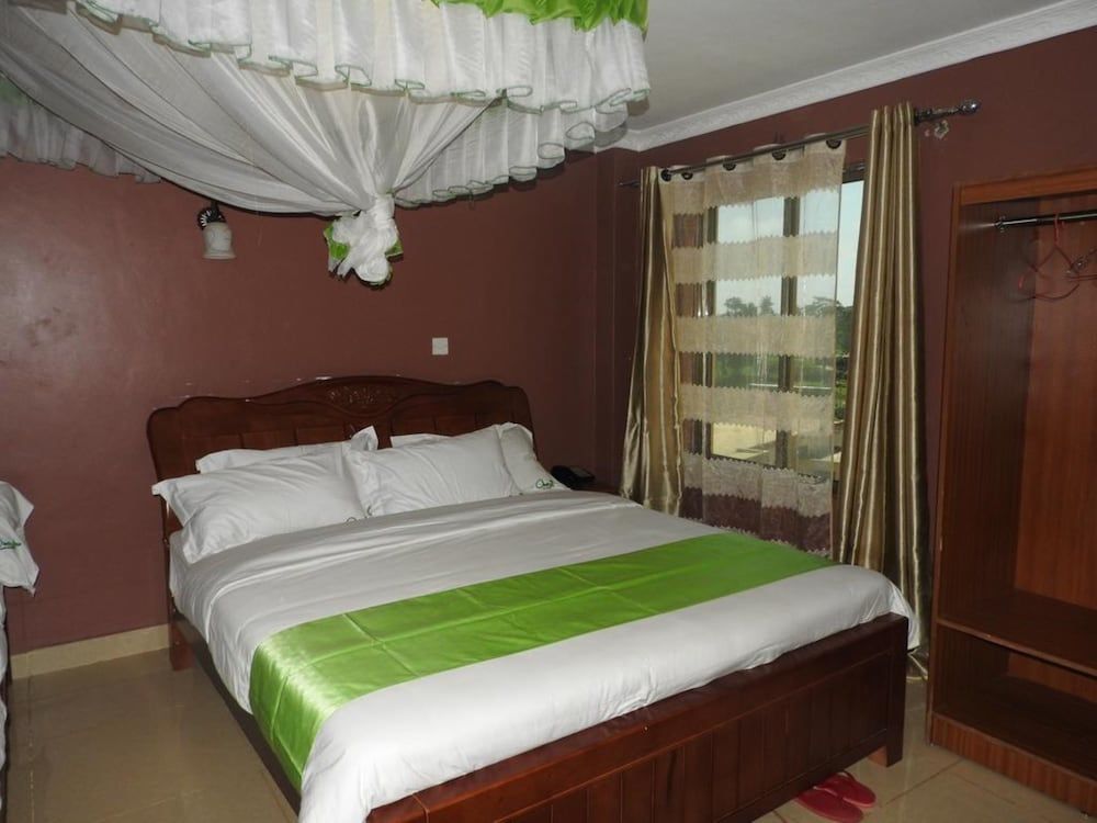 Omega Gardens Hotel 3