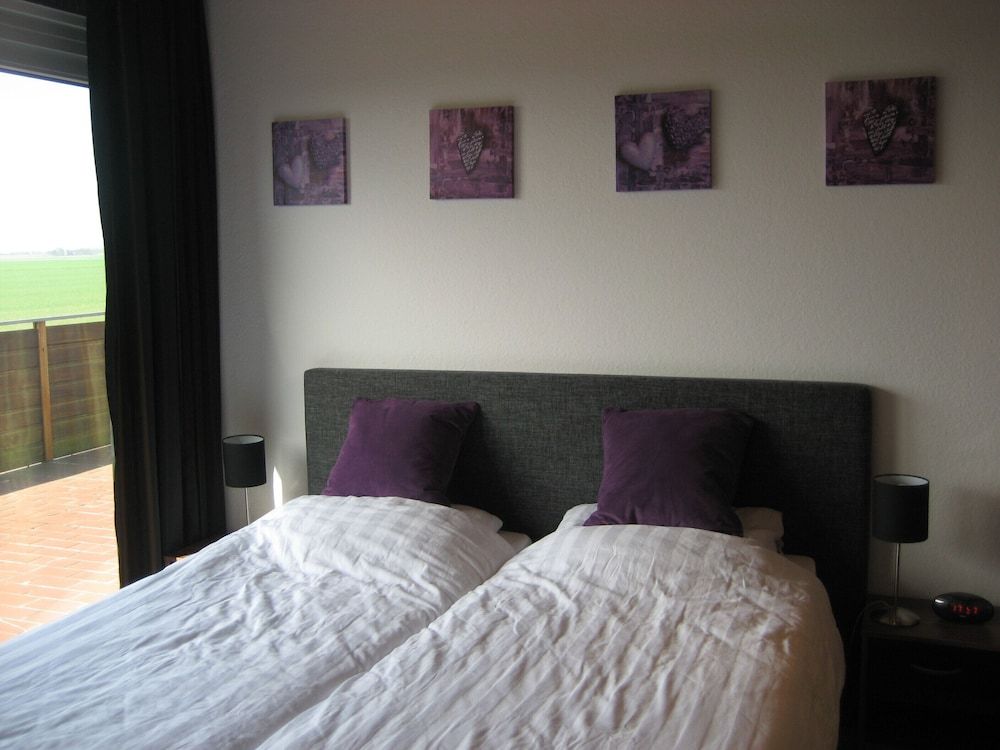 Bed & Breakfast Rheiderland 2