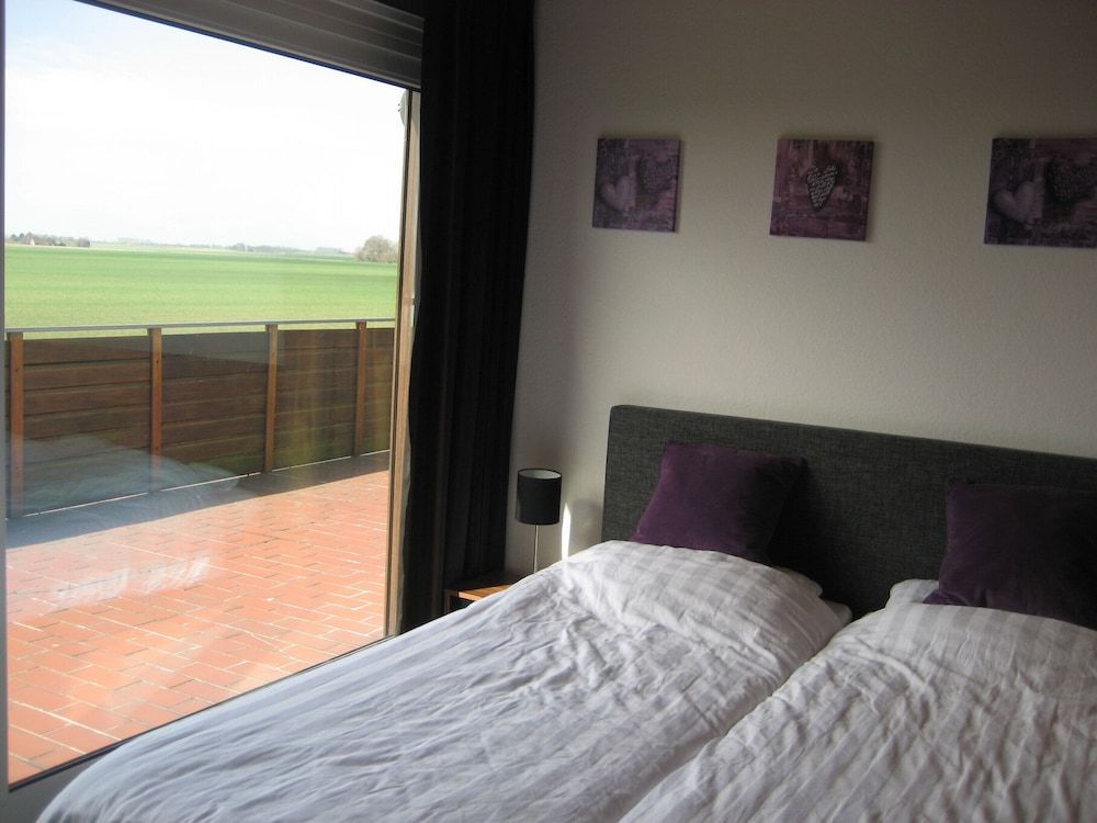 Bed & Breakfast Rheiderland 3