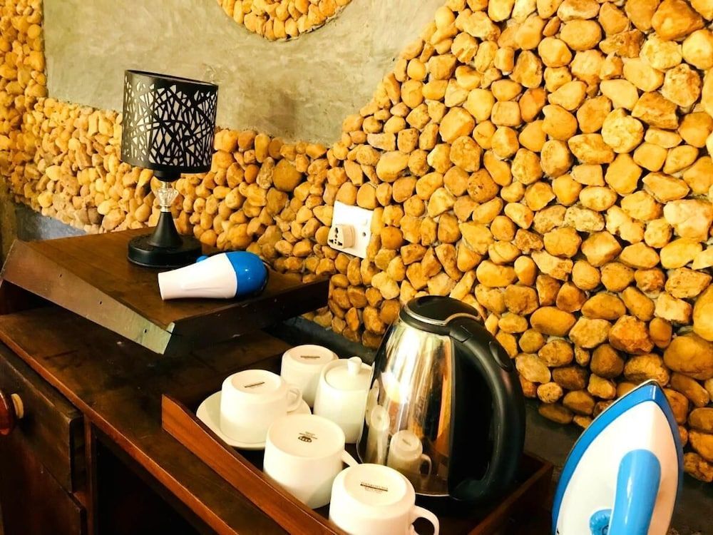 Atha Safari Resort & Riverside Camping 3
