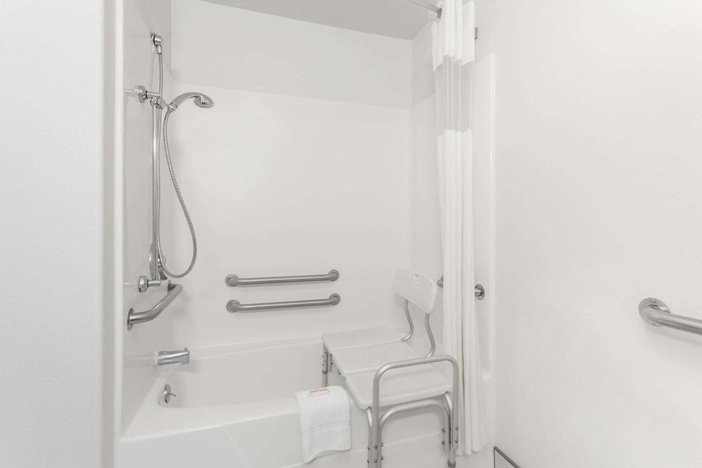 Quality Inn & Suites McCook 3