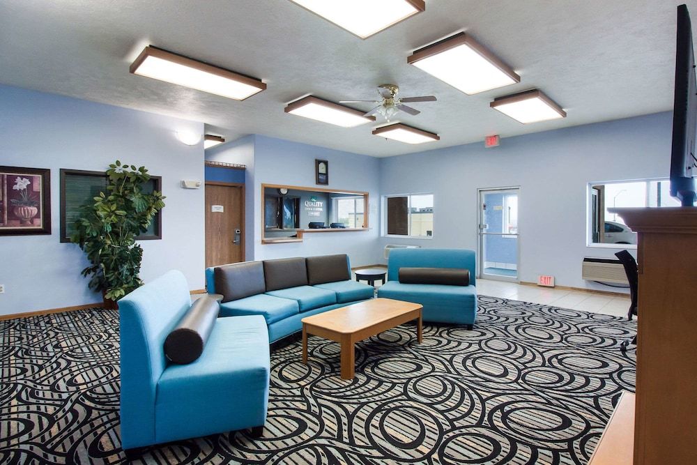 Quality Inn & Suites McCook 2