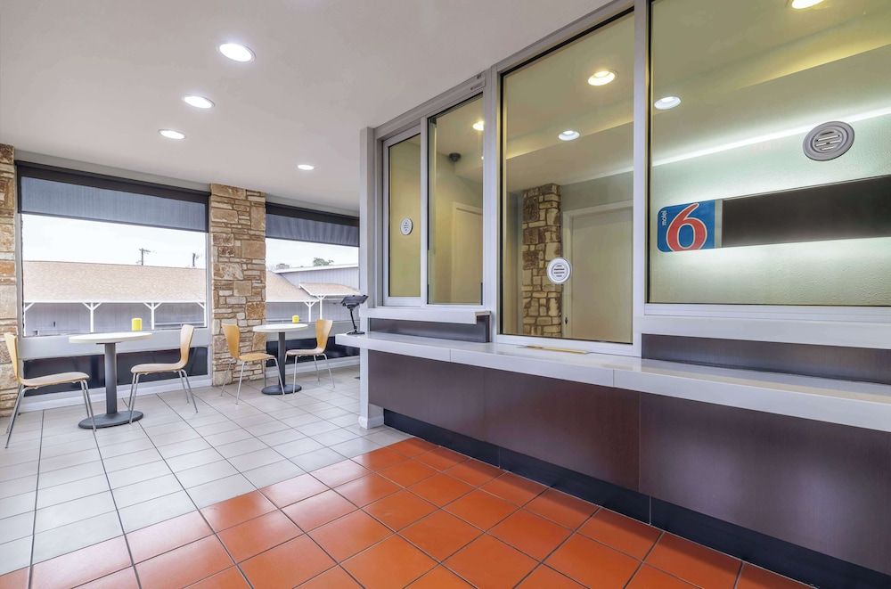 Motel 6 Boerne, TX 3