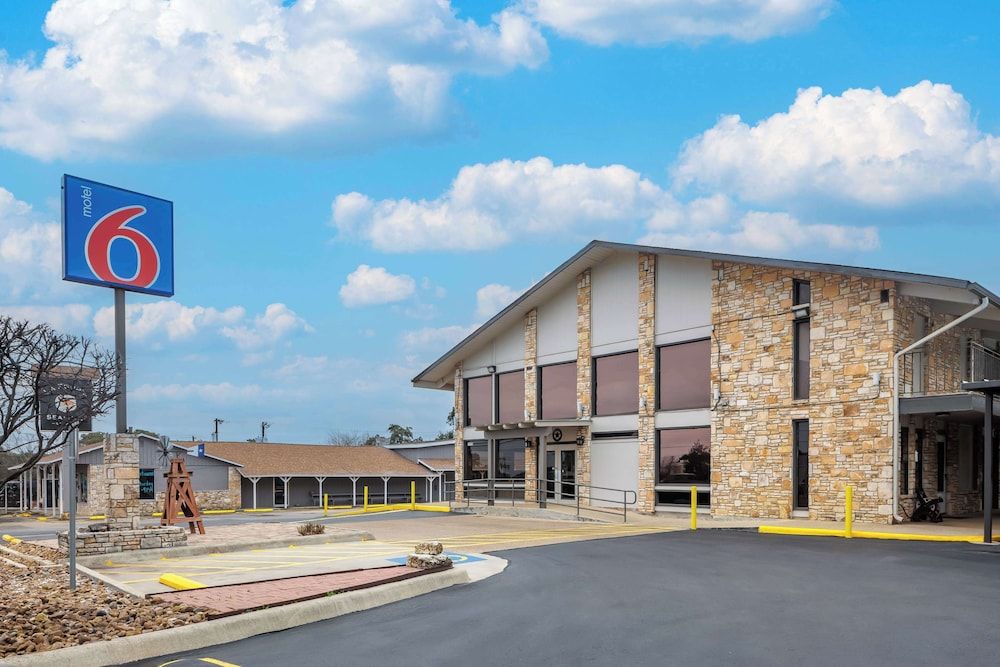 Motel 6 Boerne, TX 2 estrellas en Boerne