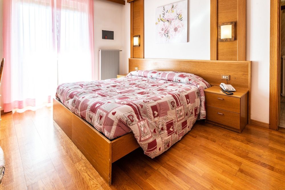 Albergo Bucaneve 3