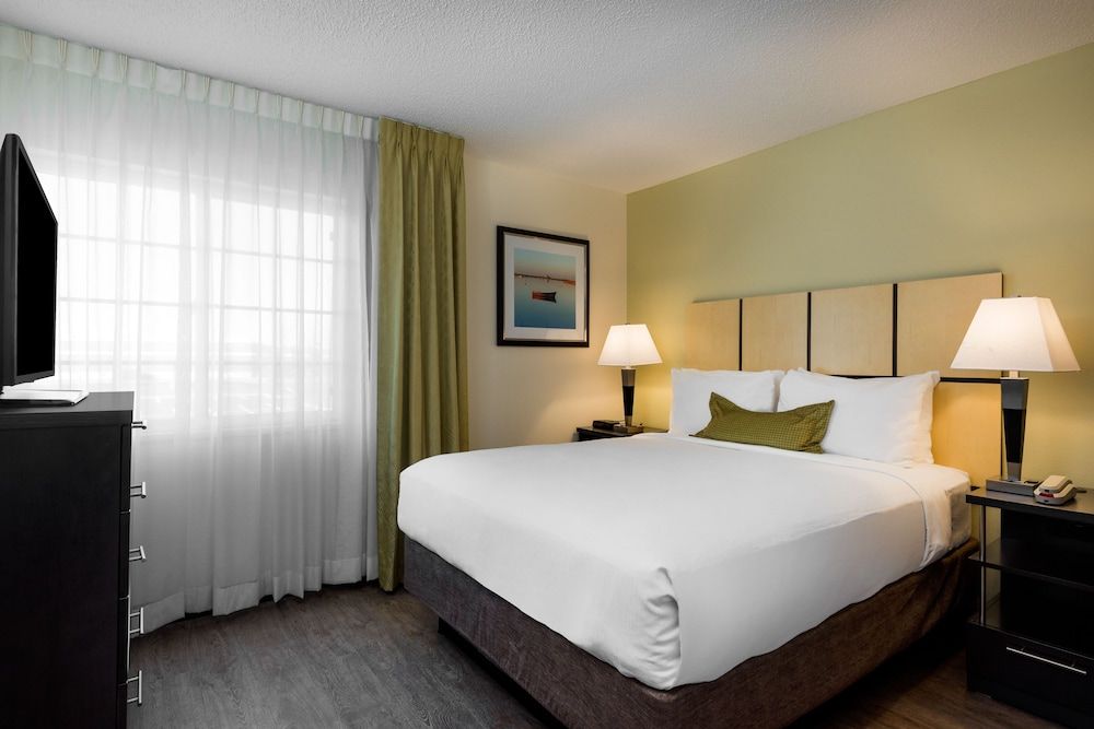 Candlewood Suites Glen Allen-Short Pump by IHG 2
