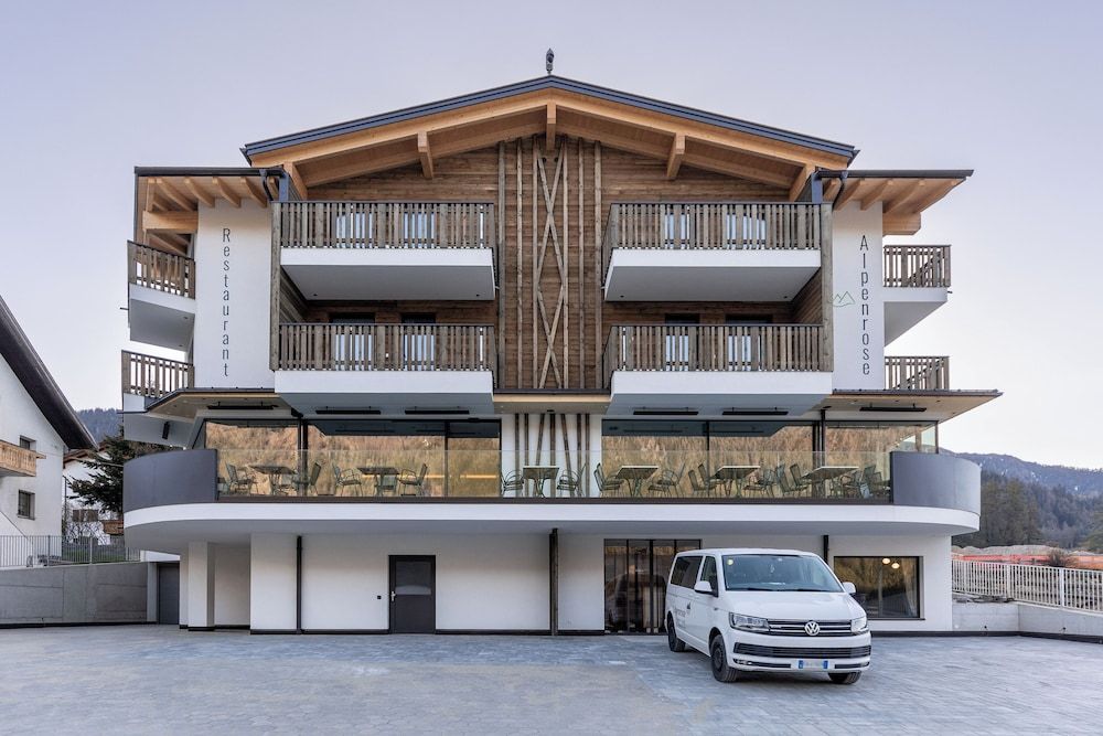 Hotel Alpenrose -1 estrellas en San Valentino alla Muta
