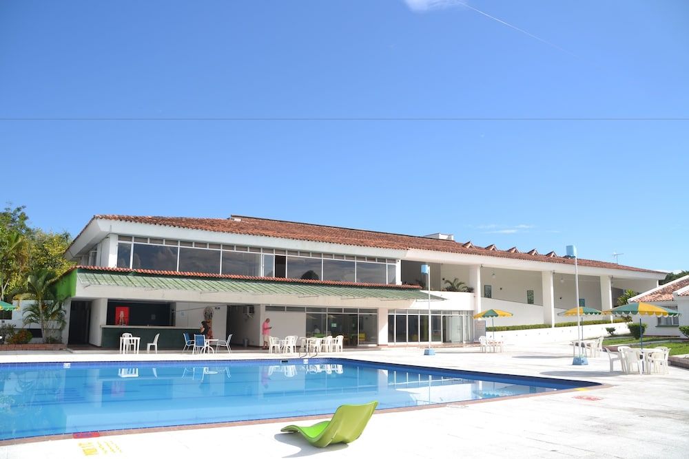 Hotel Albatros 3 estrellas en Espinal