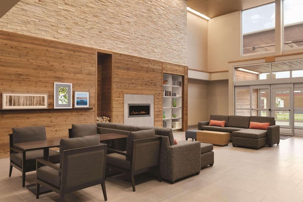 Country Inn & Suites by Radisson, Ft. Atkinson, WI 3