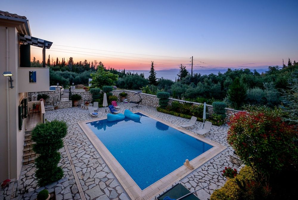 Ionian Villas Lefkas -1 estrellas en Agios Nikitas