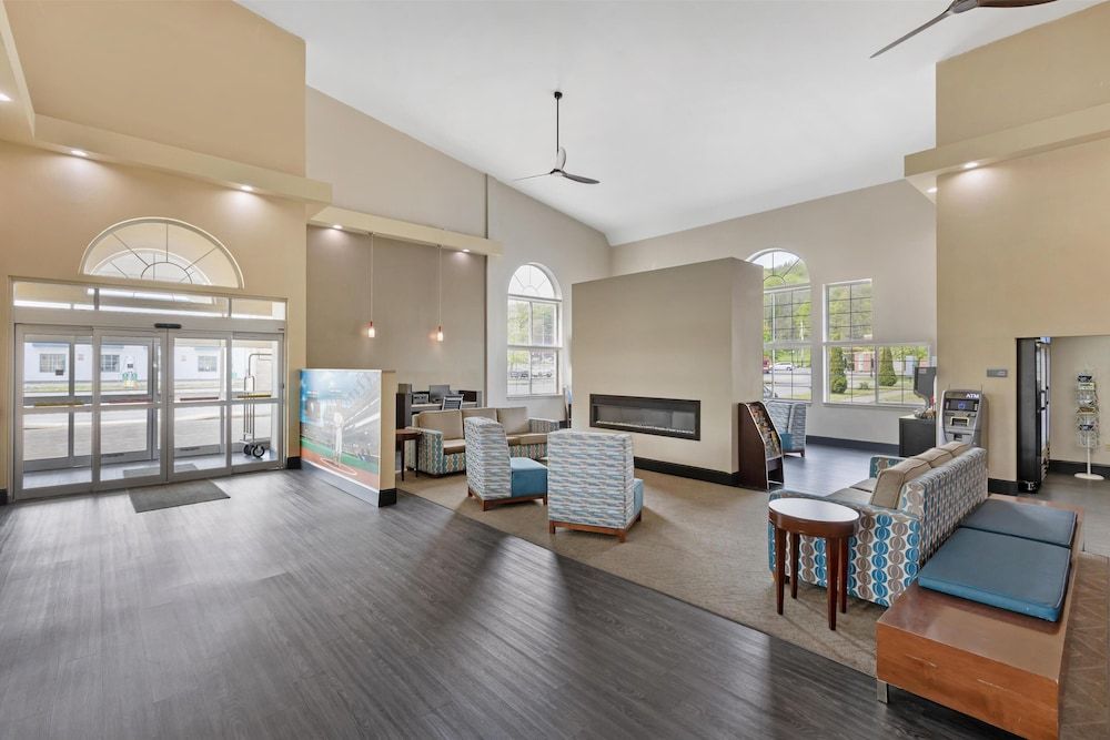 Best Western Cooperstown Inn & Suites 3