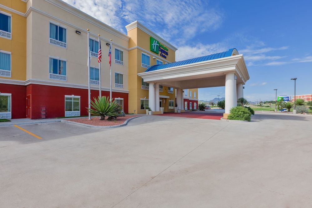 Holiday Inn Express & Suites Alpine Southeast by IHG 3 estrellas en Alpine