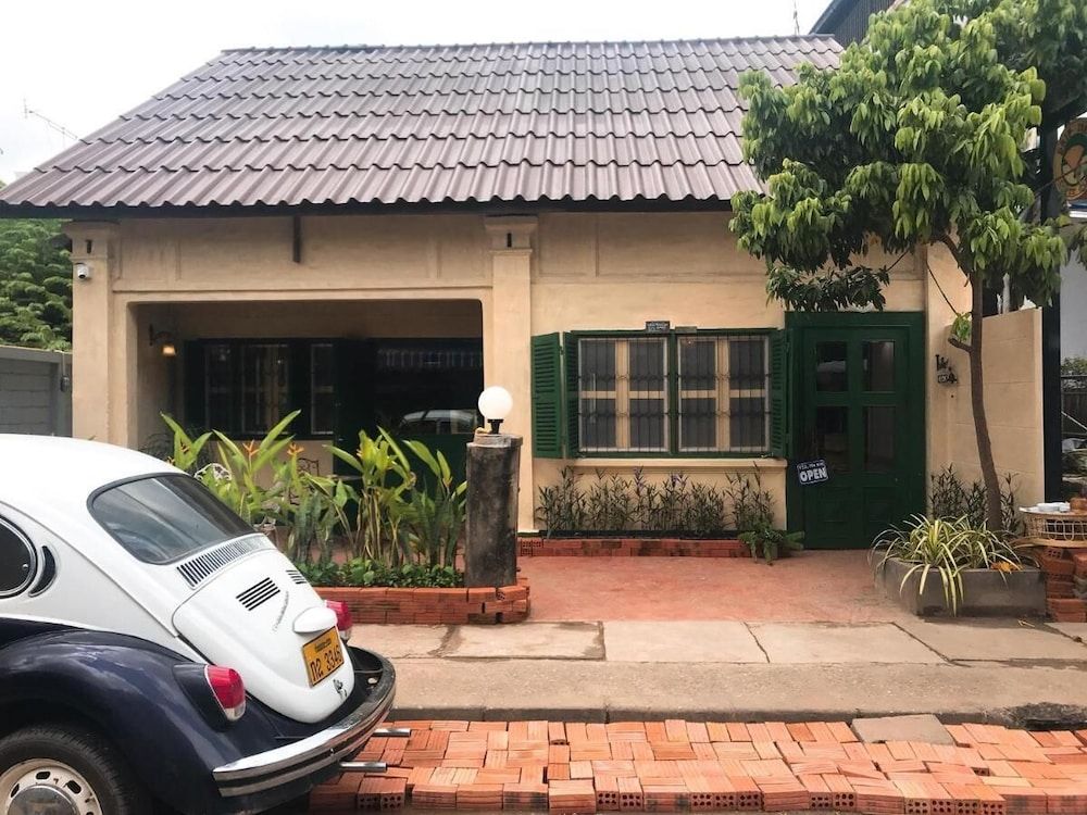 Barn 1920s Hostel -1 estrellas en Vientiane