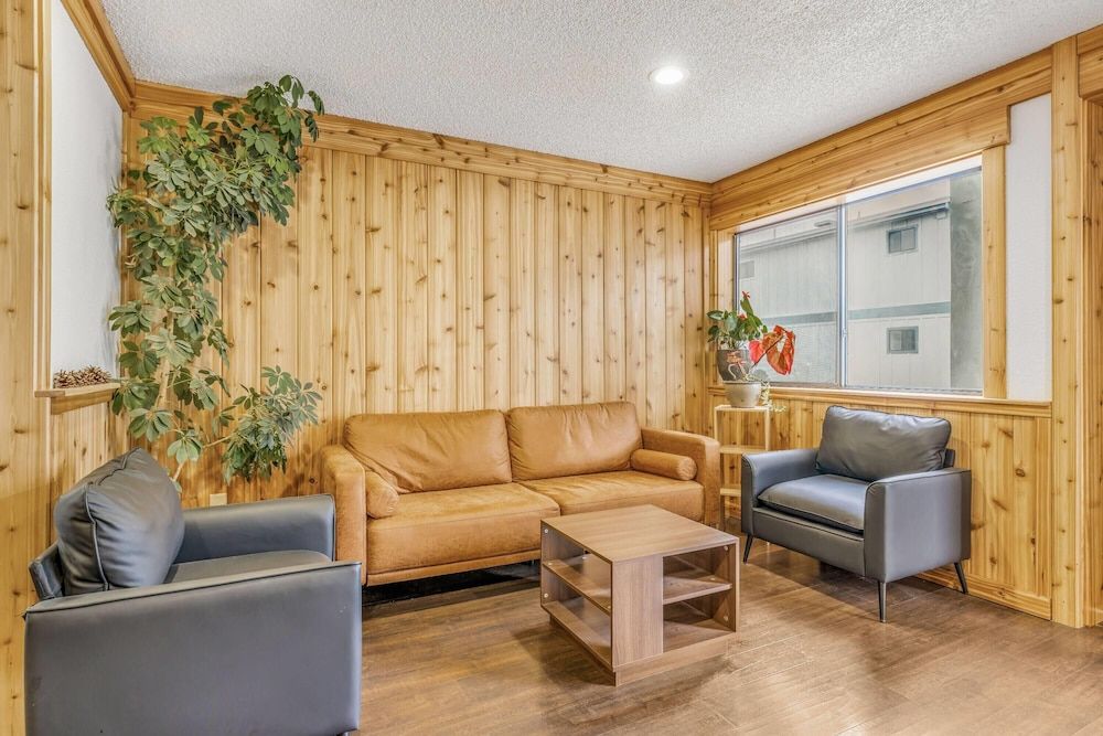 Super 8 by Wyndham Arcata 3