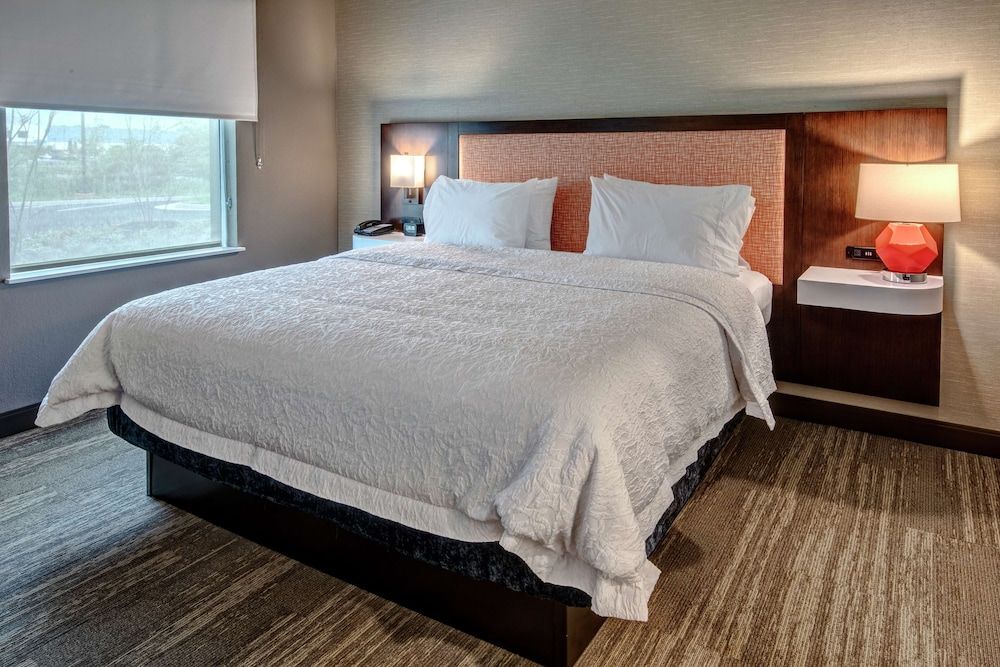 Hampton Inn & Suites Culpeper 3