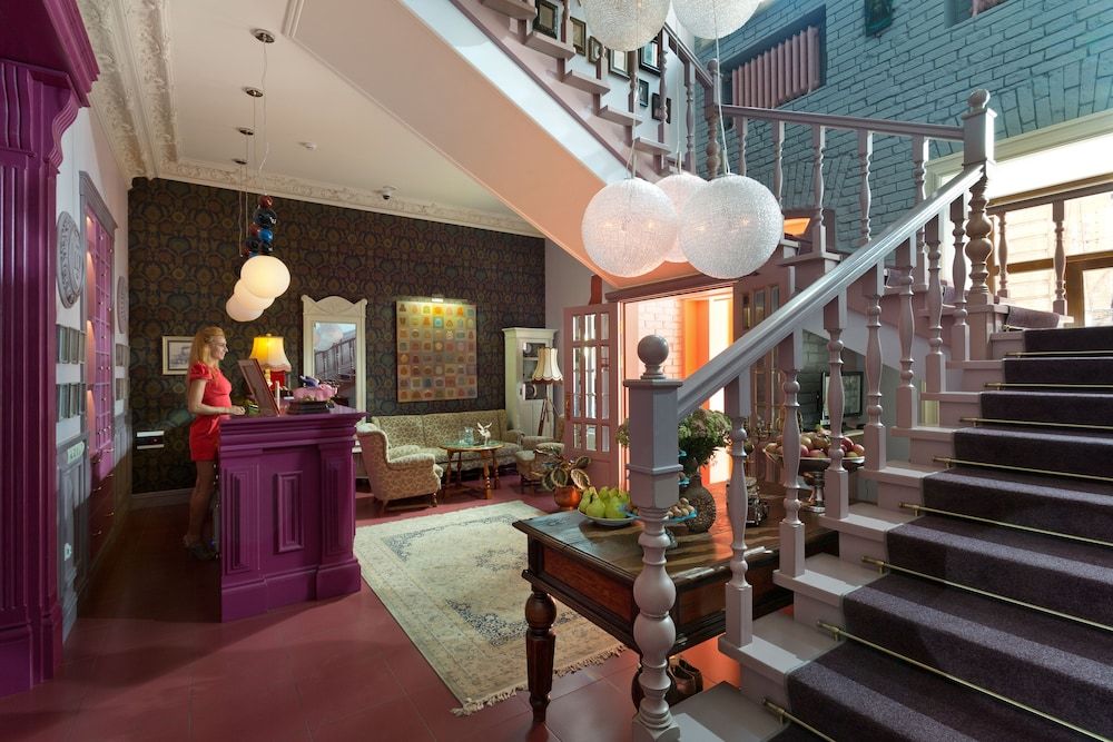 Hotel 19 2