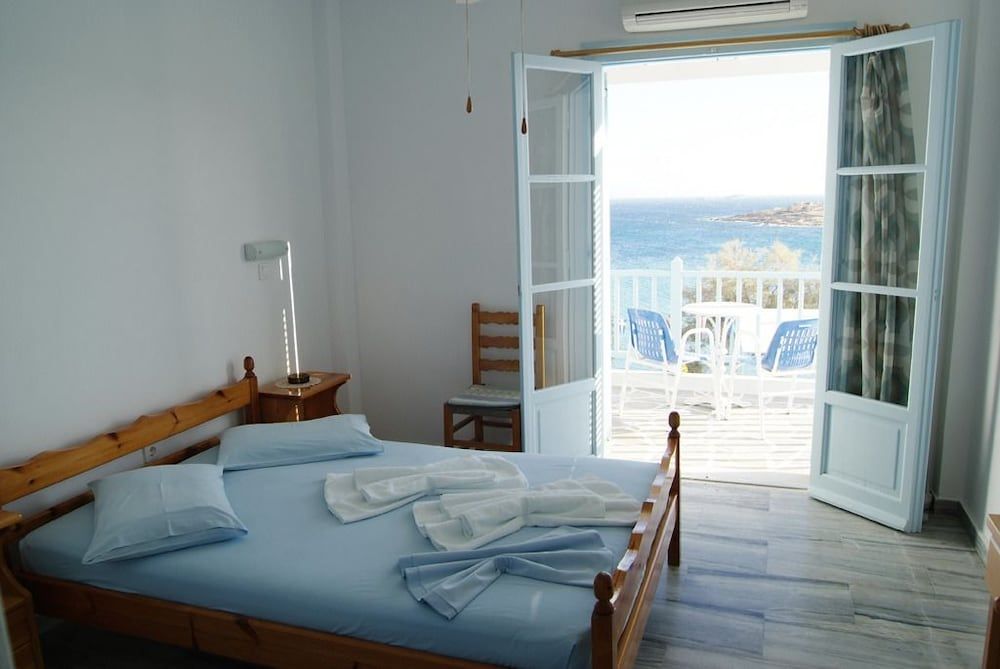 Paros Carmel 3