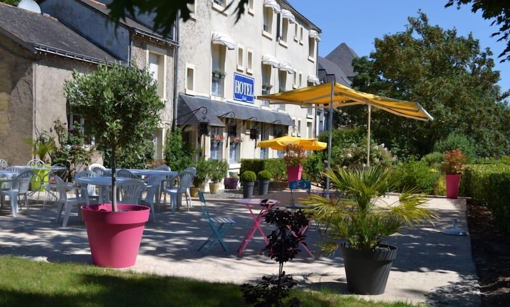 Hôtel Le Castel 3 estrellas en Brissac-Quincé