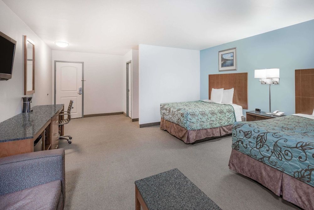 Days Inn by Wyndham Watertown Fort Drum 3