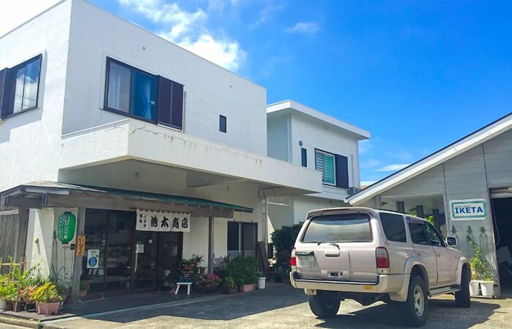Guesthouse IKETA 2 estrellas en Niijimamura