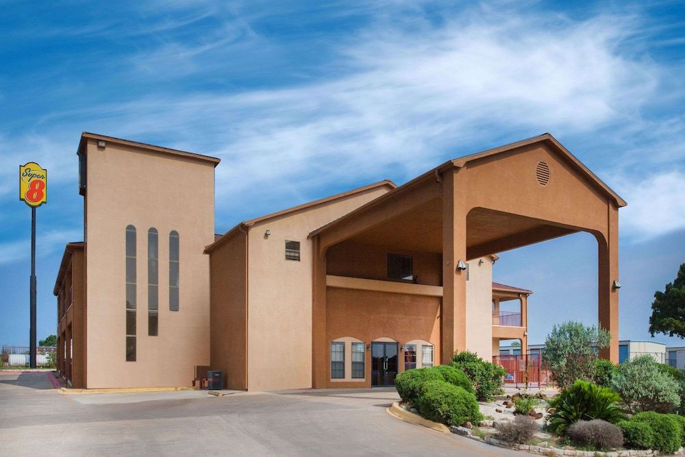 Super 8 by Wyndham Bastrop TX 2 estrellas en Bastrop