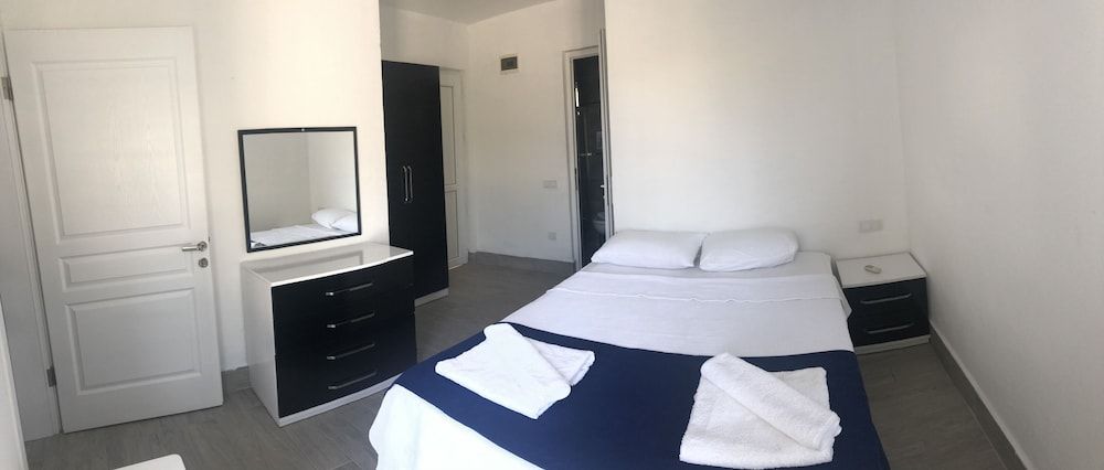 Lizo Hotel 3