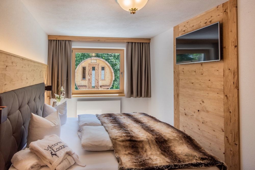 Viktoria Lodges 3
