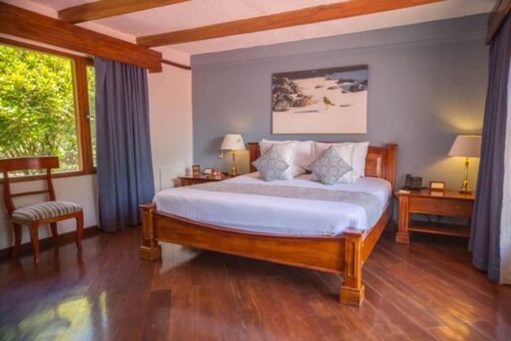 Royal Palm Galapagos, Curio Collection Hotel by Hilton 3