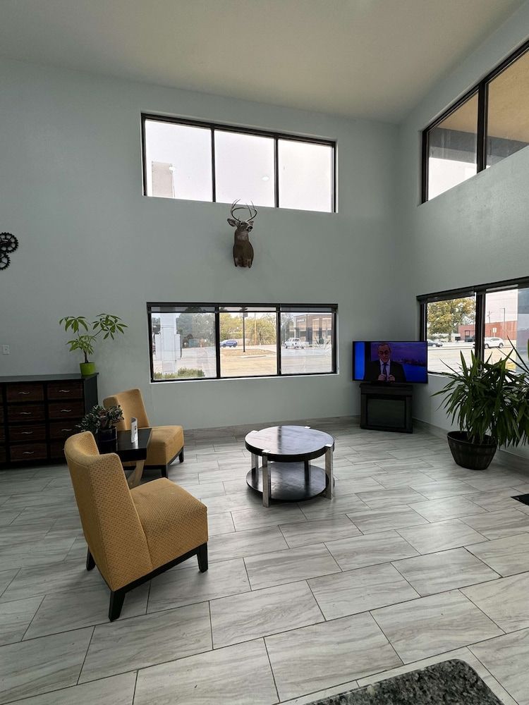 SureStay Hotel by Best Western Childress 2
