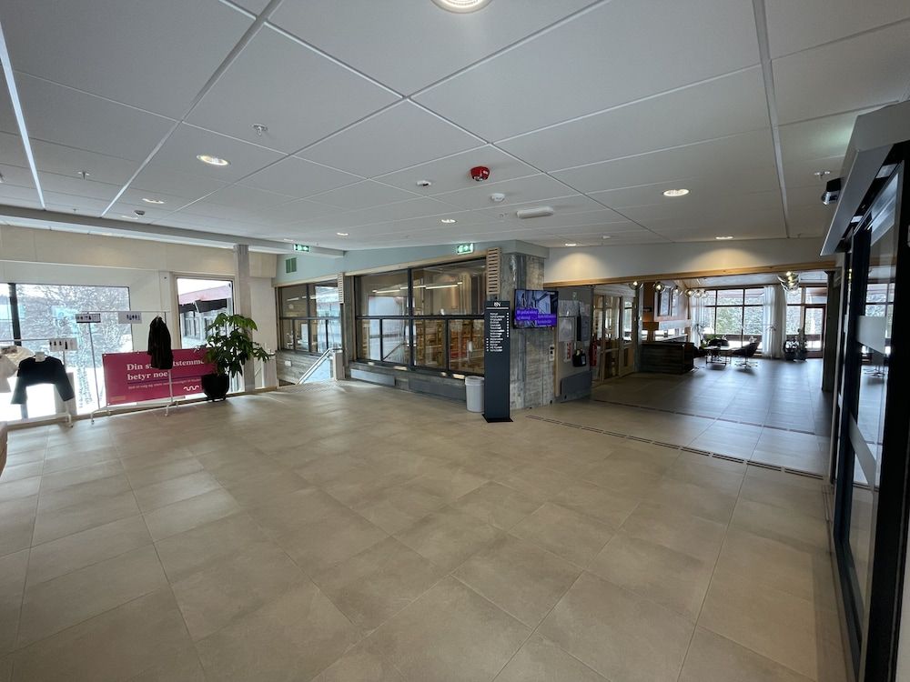 Raulandsakademiet og Vandrerhjem 2