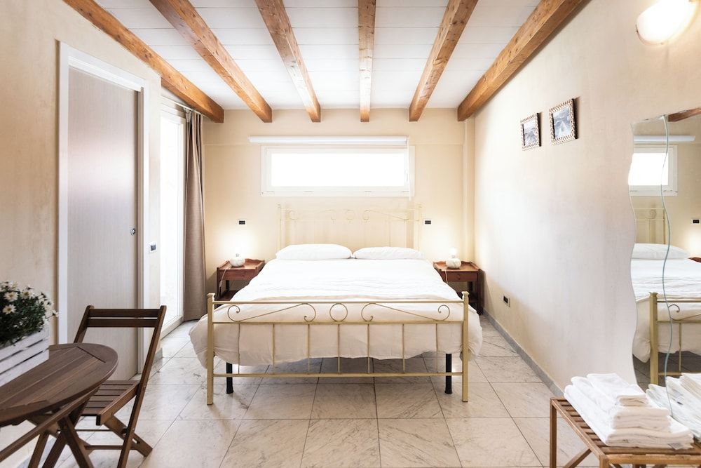 Residenza Marina B&B -1 étoiles à Marina di Carrara
