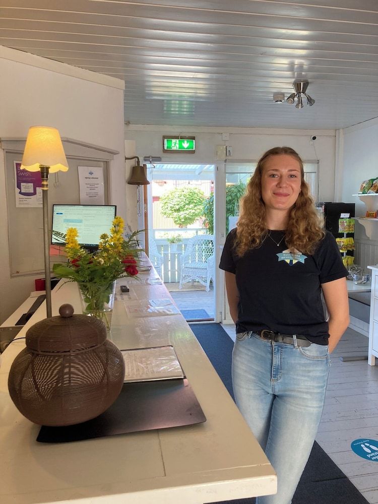 Kustnära Vandrarhem - Hostel 2