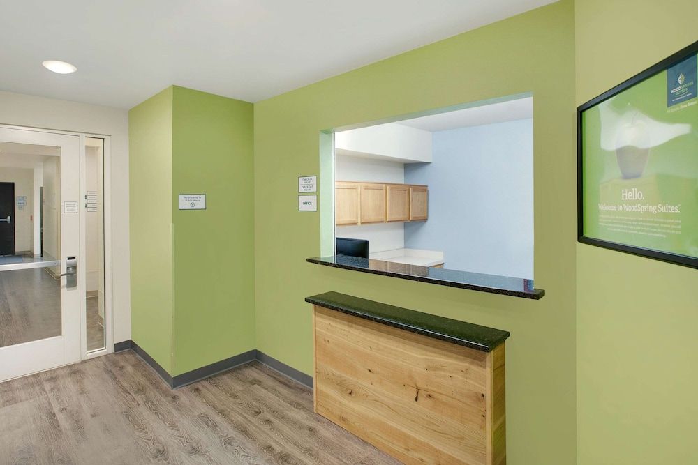 WoodSpring Suites Texas City 3