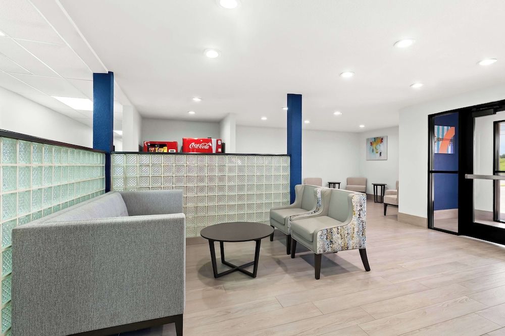 SureStay by Best Western Groves 3
