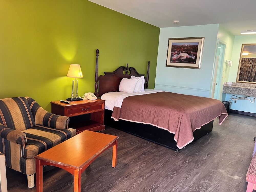 Travelers Inn 2