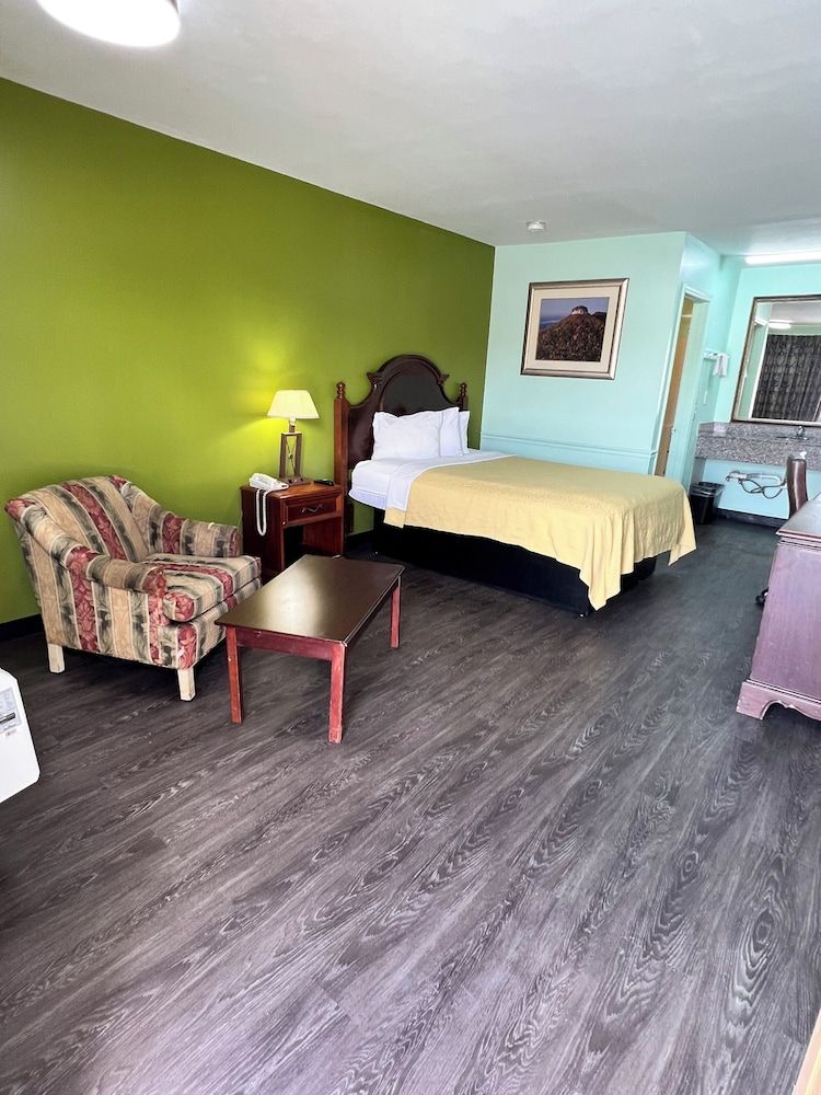 Travelers Inn -1 estrellas en Bethania Station
