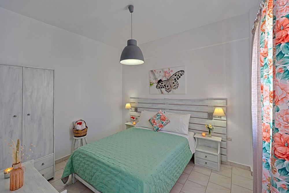 Letta's Apartments 3