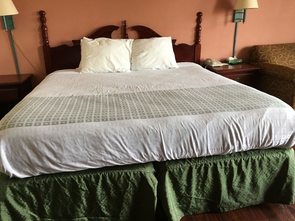 Americas Best Value Inn Marion, IL 3