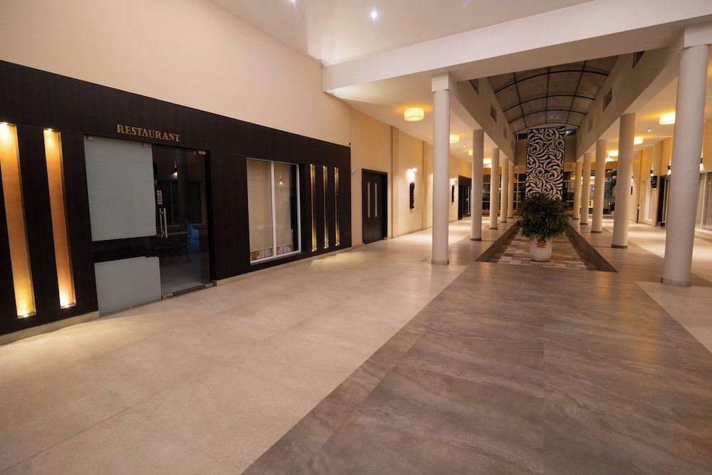 D'WAYFARER INN Resort 2