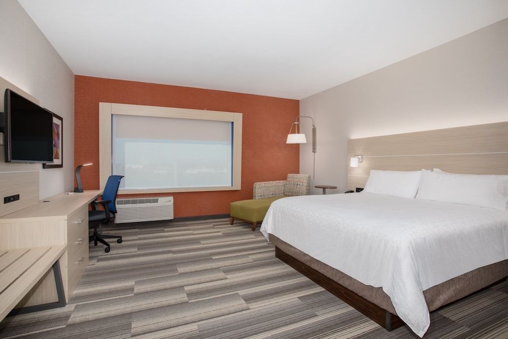 Holiday Inn Express & Suites Denver Ne - Brighton by IHG 3