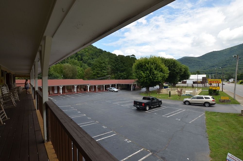 Travelowe's Motel 2 estrelas em Maggie Valley