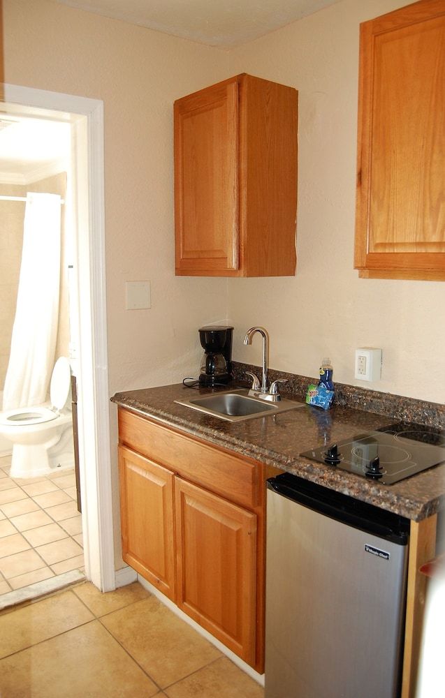 ANS Inn & Suites 3