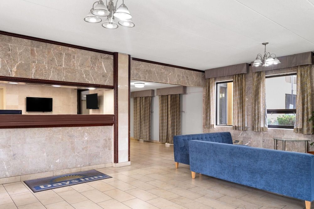 Days Inn by Wyndham Hagerstown I-70 3