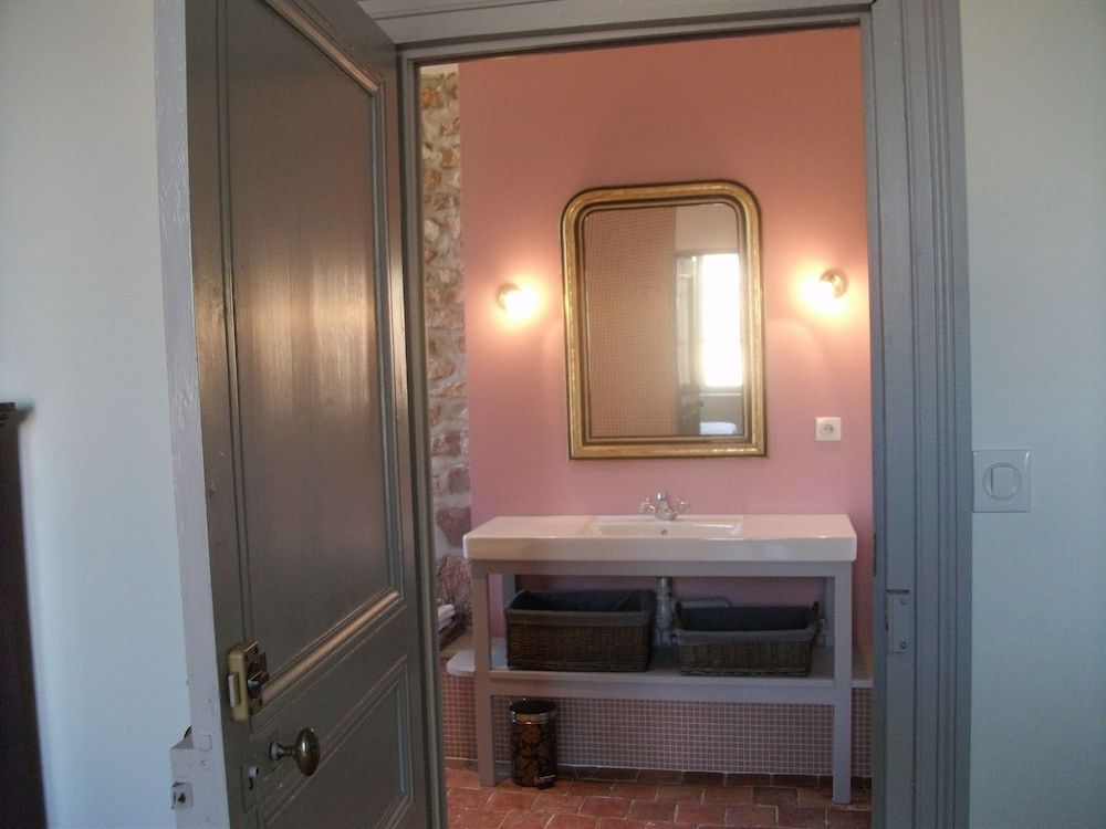 Chateau De Clusors 3