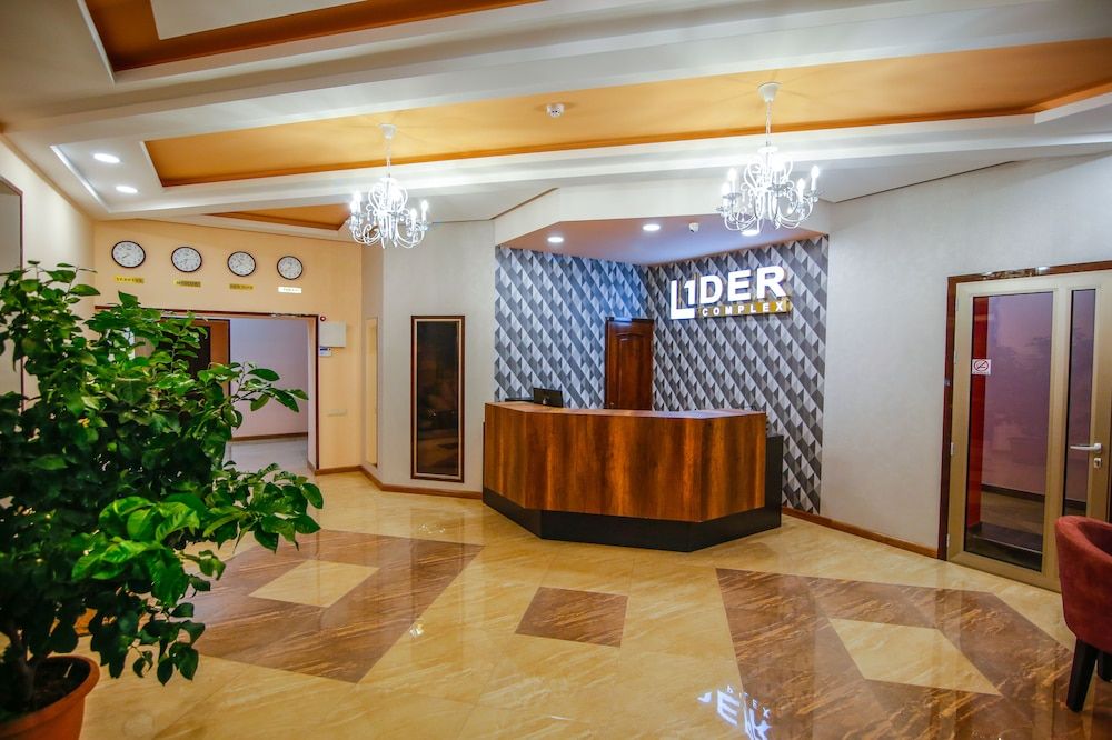 Hotel Lider Complex -1 estrellas en Vaykʼ