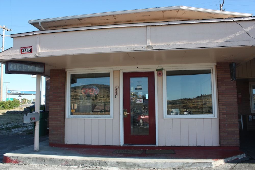 A-1 Budget Motel 2
