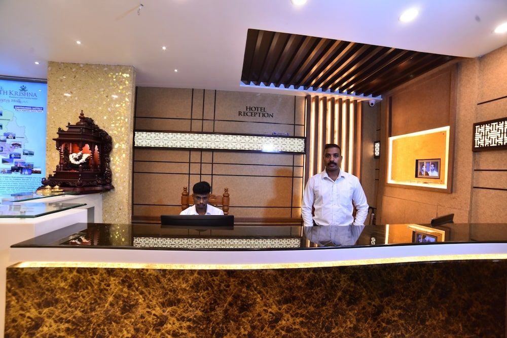 Hotel Vashanth Krishna 3