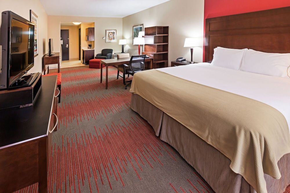 Holiday Inn Express & Suites Duncan by IHG 2